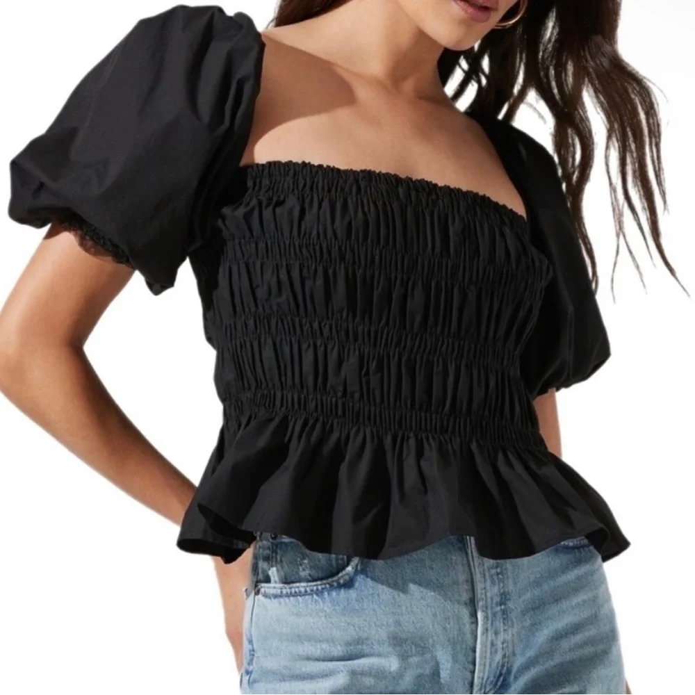 Astr the Label Black Puff Sleeve Cinched Elastic Black Top Size: M - Picture 1 of 5